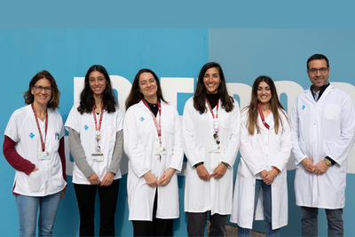 Foto de l'equip de la Unitat de Distròfies Hereditàries de la Retina, a la dreta el Dr. Jaume Català Mora de l'IRSJD.